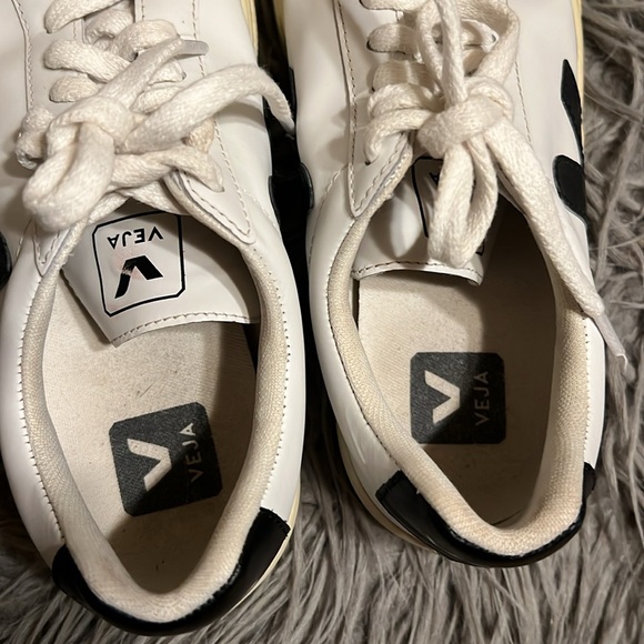 VEJA Campo Bicolor Leather Low-Top Sneakers size 5 - Picture 7 of 13